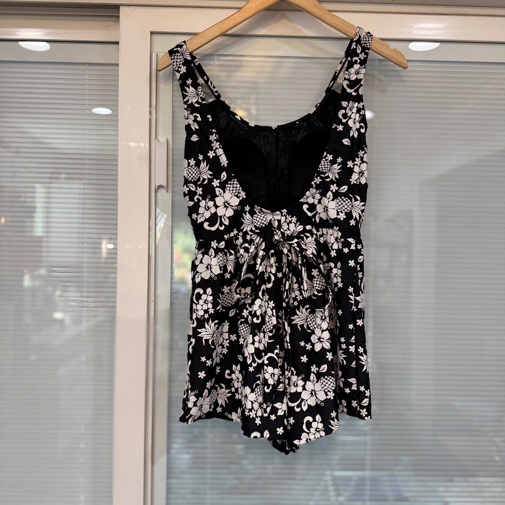 New Blair Lycra Womens Black White Tropical Floral Swim Dress Tummy Trimmer 10 - Picture 13 of 13